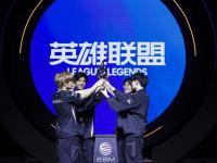 九游娱乐官方网站-中超终极较量燃情大战现场