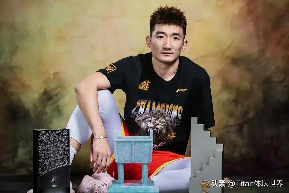 九游体育-黄荣奇15分广东胜福建孙铭徽16+18广厦胜四川(我们十五个孙铭)