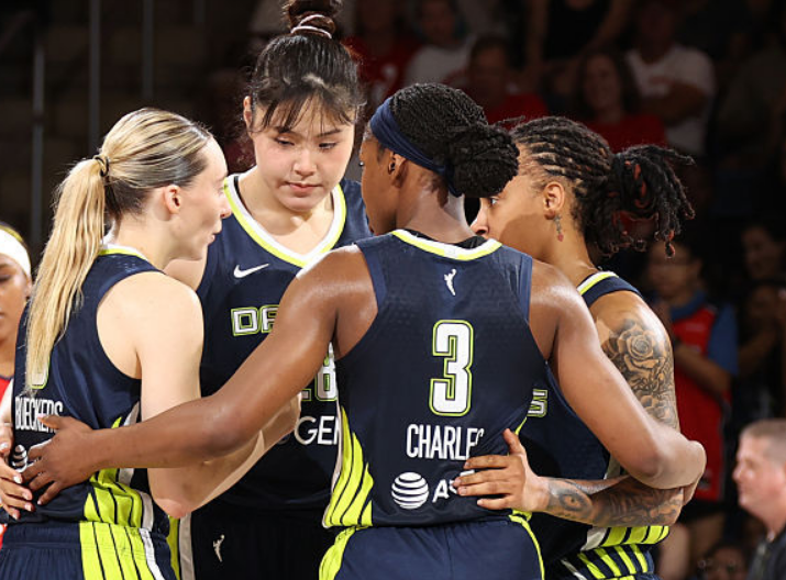 九游体育-关于WNBA-李月汝10分8篮板飞翼末节逆转王牌未果的信息