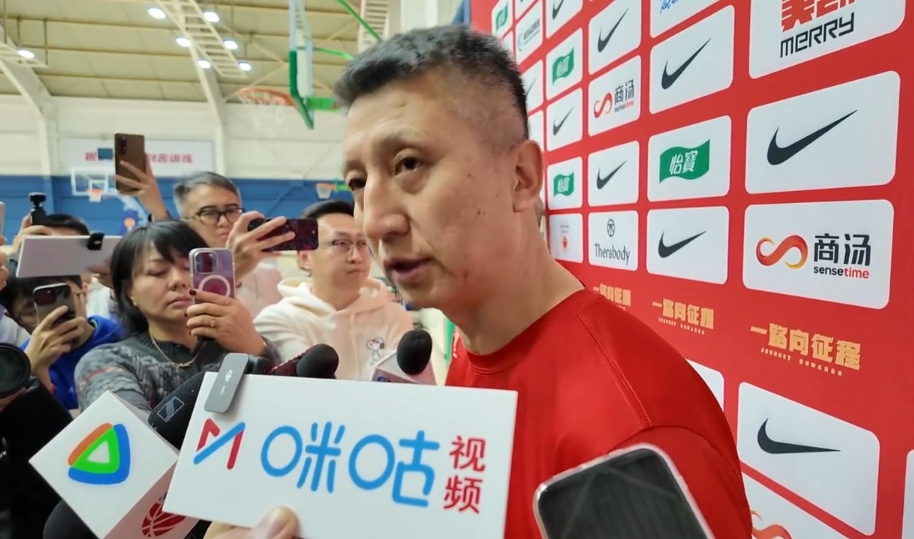 九游体育-郭士强成为中国男篮主教练第二次临危受命(郭士强做过中国男篮教练吗)